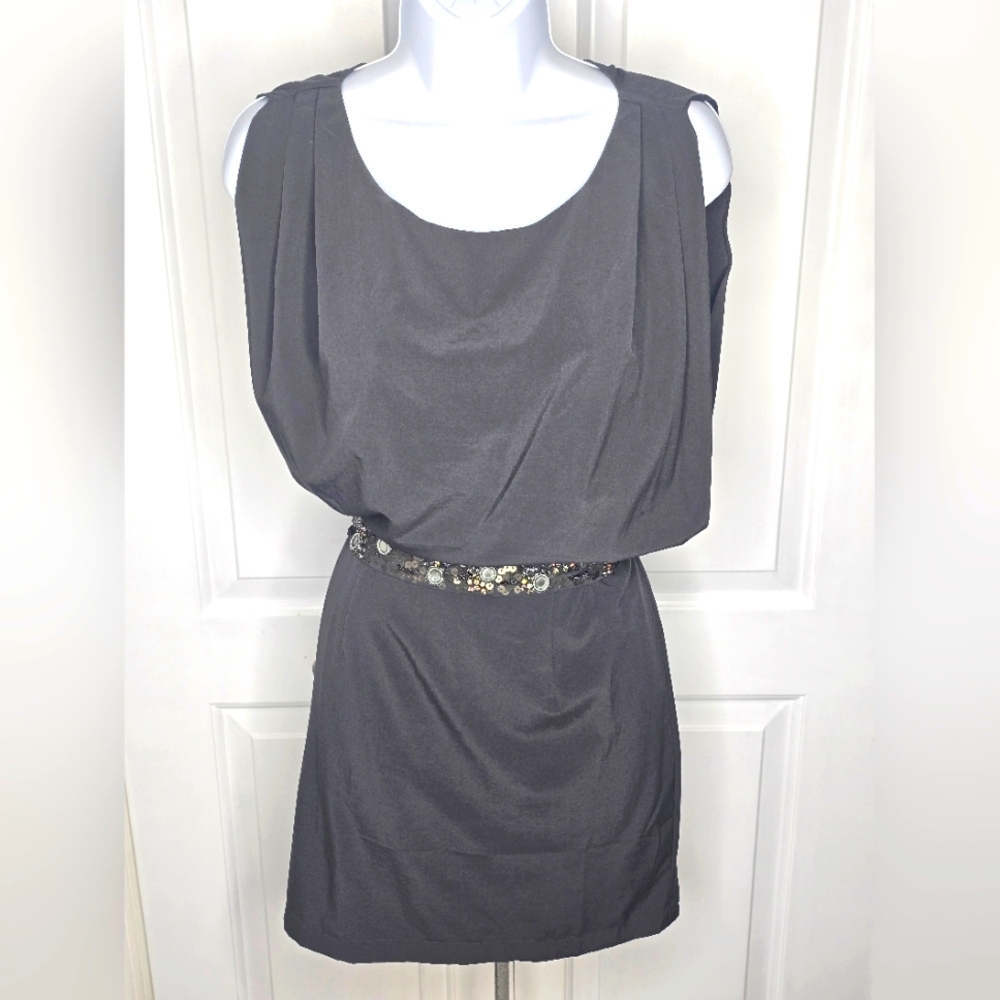 NWOT Forever 21 Open Back Dress Size:M BRAND NEW, NEVER WORN!